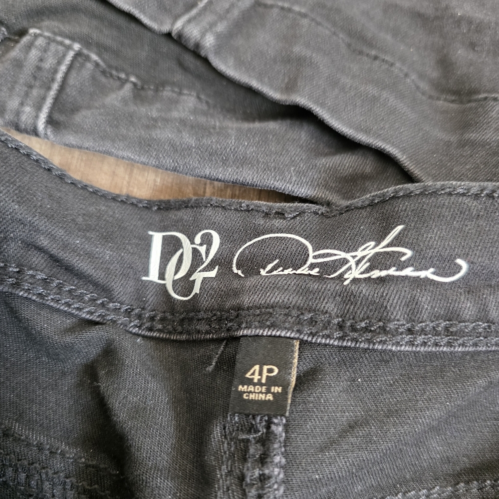 DG2 Diane Gilman New Classic Stretch Legacy Embellished Skinny Jeans Dragon Y2K - Picture 3 of 12